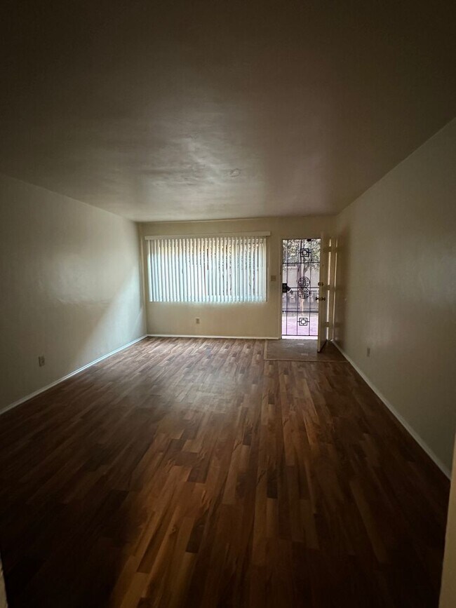 Building Photo - 4225 Kansas St