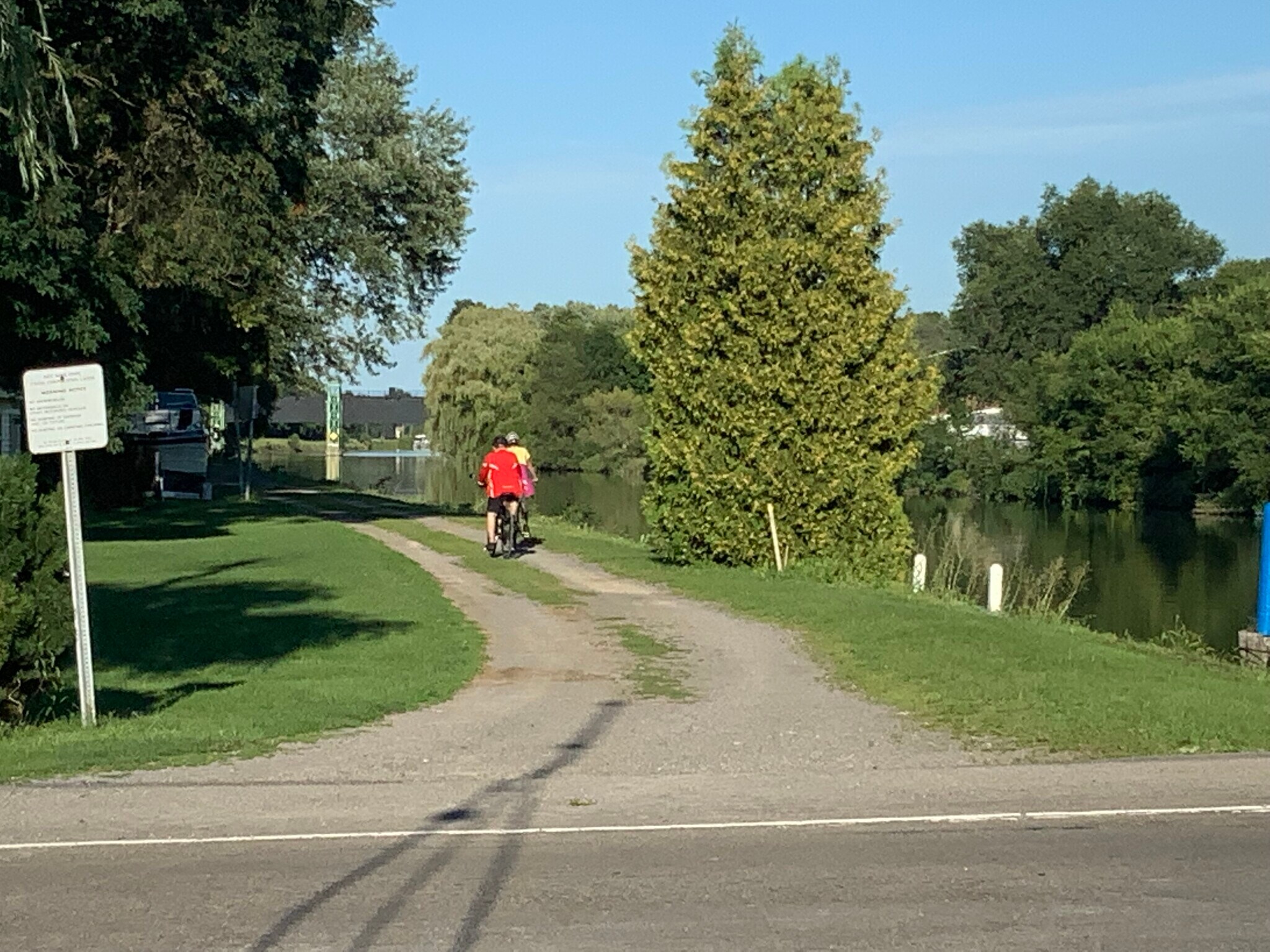 Building Photo - 4444 Main St