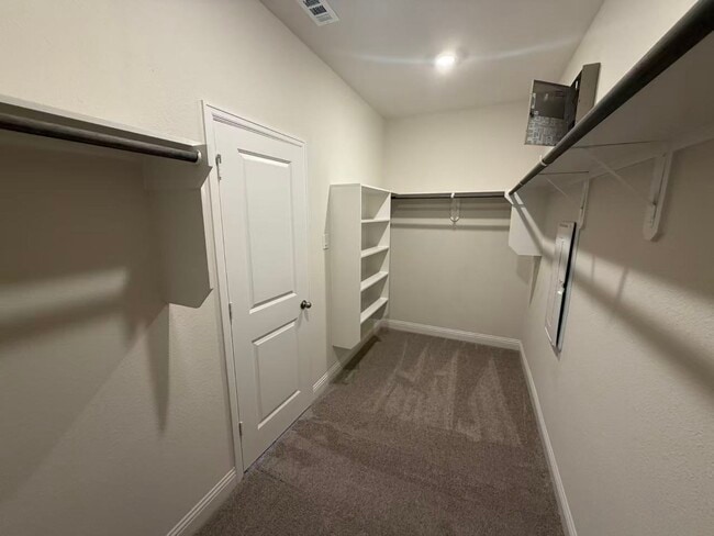 Building Photo - 4014 Colony Ln