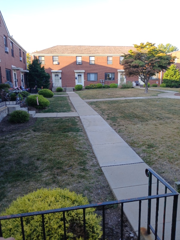 Building Photo - 472 Hoodridge Dr
