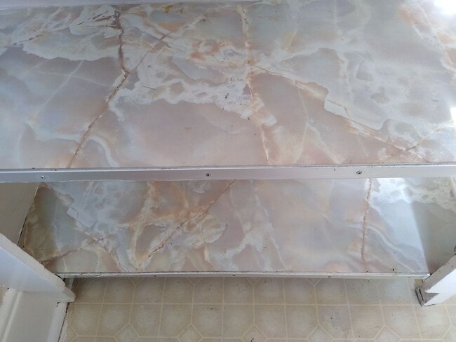 Building Photo - DU Charming 1920's Bungalow 2 Beds 1 Bath  Available Now