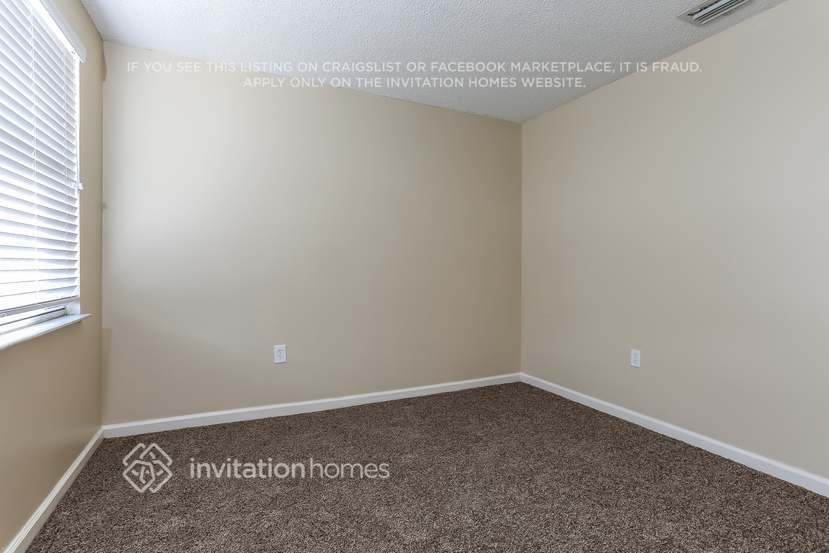 Building Photo - 5275 NW 186th Ln