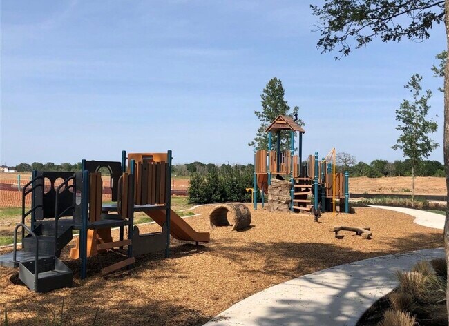 Building Photo - 31755 Wellington Pass