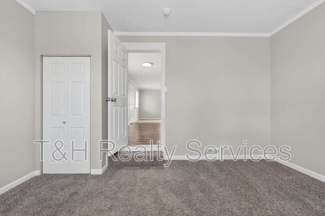 Building Photo - 1655 Walker Ave