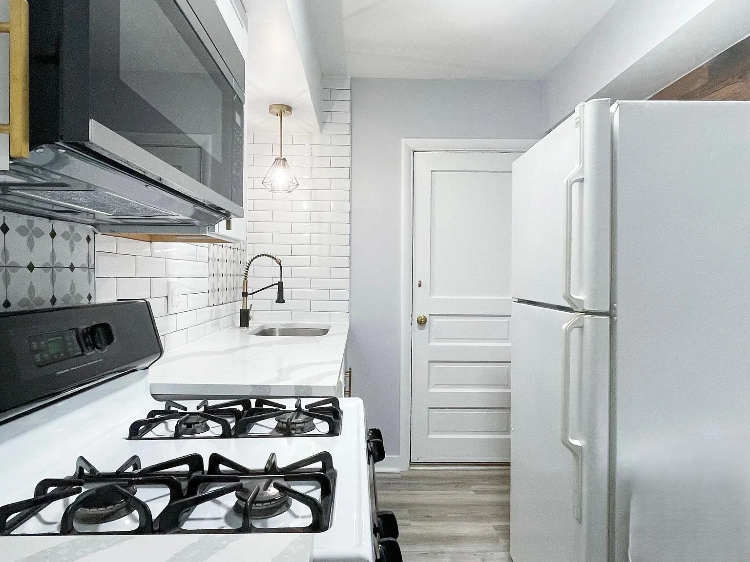 Building Photo - 5737 Hobart St