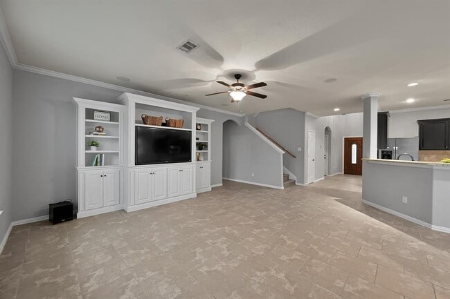 Building Photo - 31719 Dover Oaks Ln