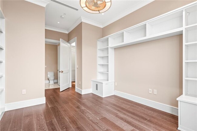 Building Photo - 3376 Peachtree Rd NE