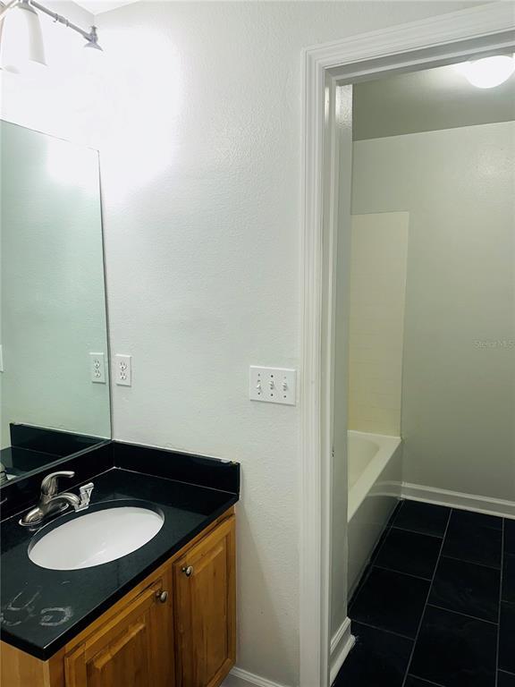 Building Photo - 2071 Dixie Belle Dr