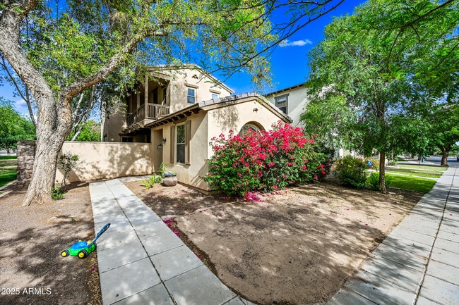 Primary Photo - 15340 W Dahlia Dr
