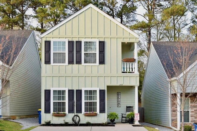 Primary Photo - Adorable Charleston Style Home For Rent