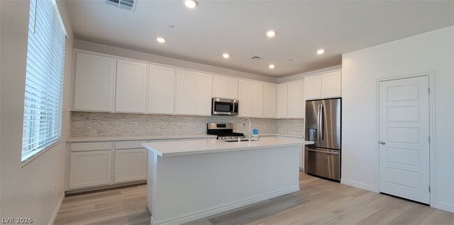 Building Photo - 3734 Rosy Carina Pl