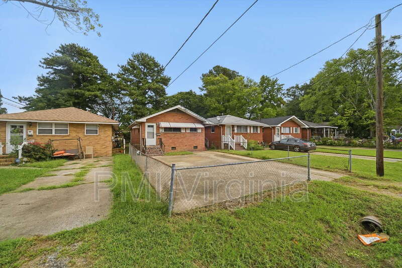 Building Photo - 430 Greenbriar Ave