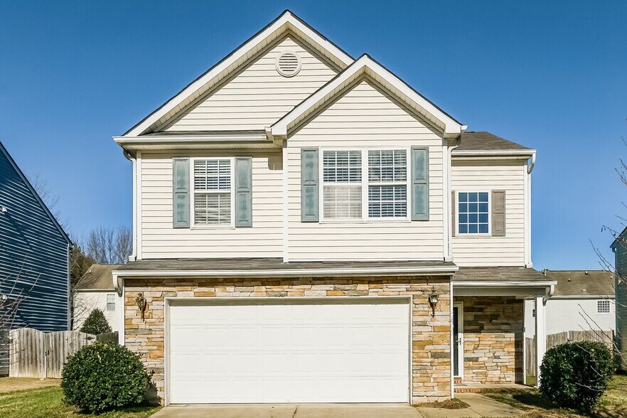 Primary Photo - 5405 Kissimmee Ln