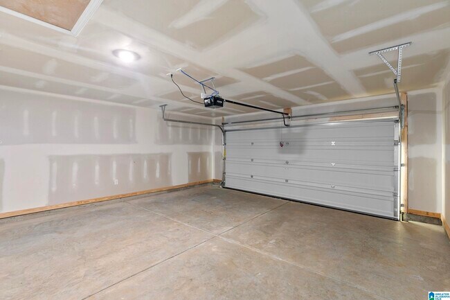 Building Photo - 341 Archers Brk Ln
