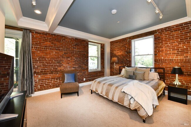 Building Photo - 13756 Arnold Dr