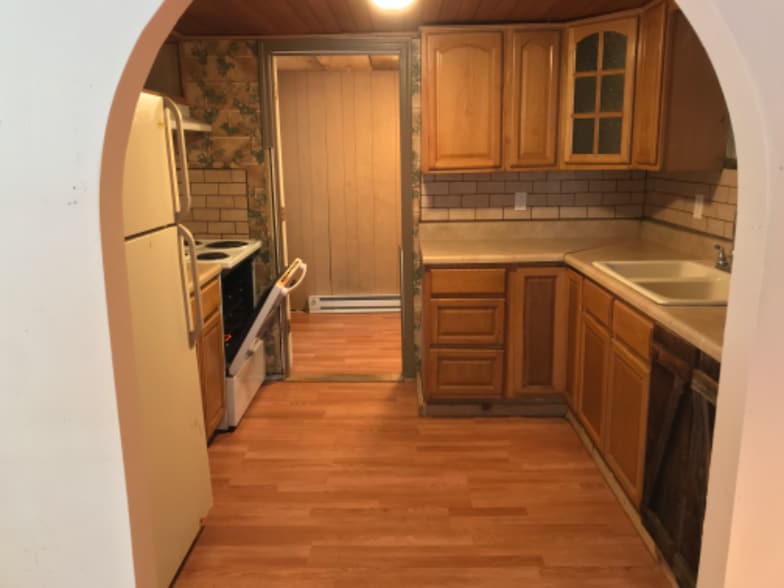 Building Photo - 10032 Hwy 421 S