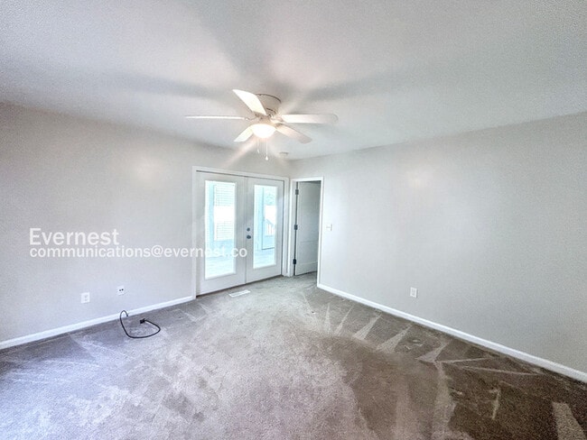 Building Photo - 608 Cobb St