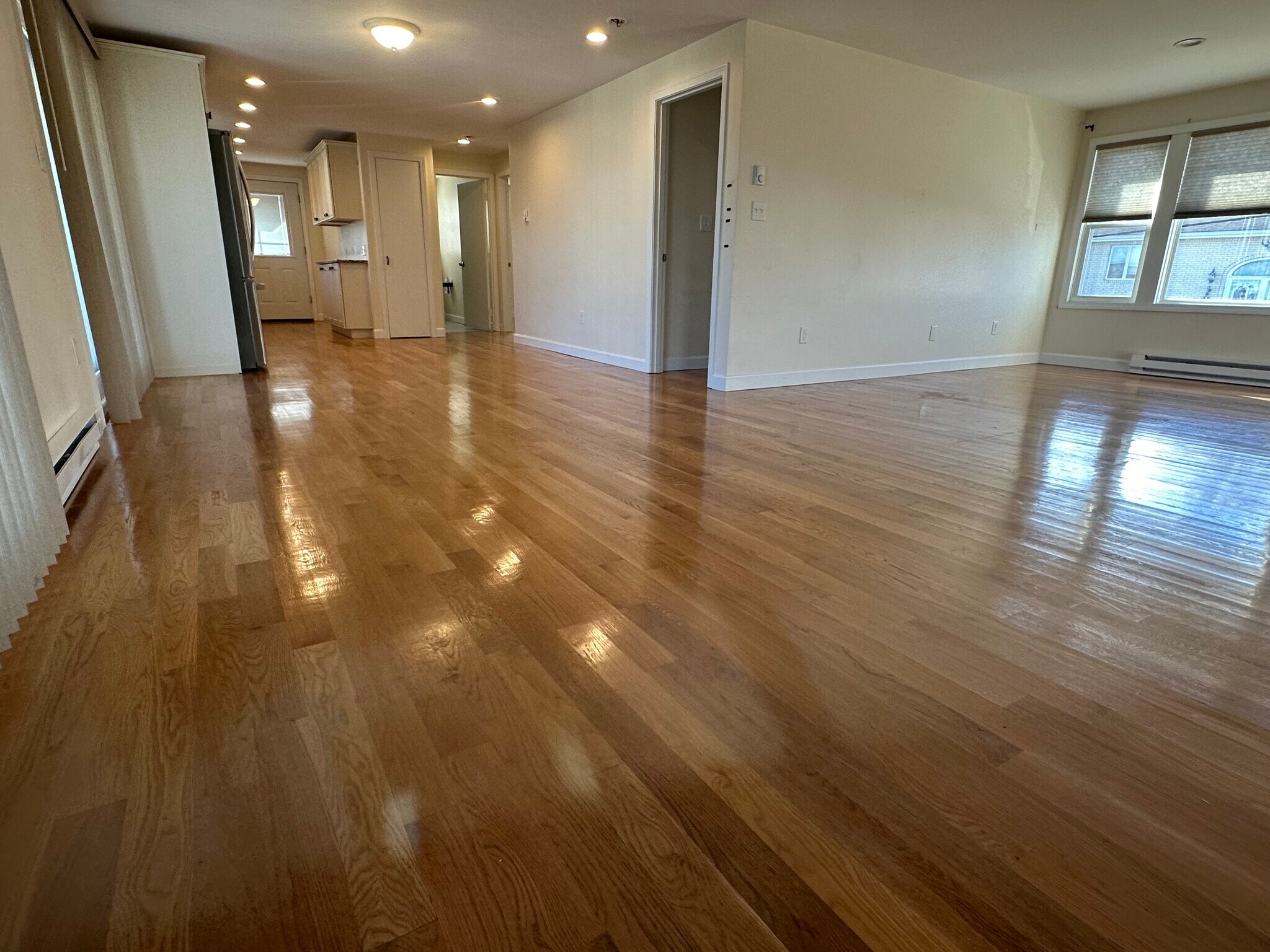 Building Photo - 48 Hauman St