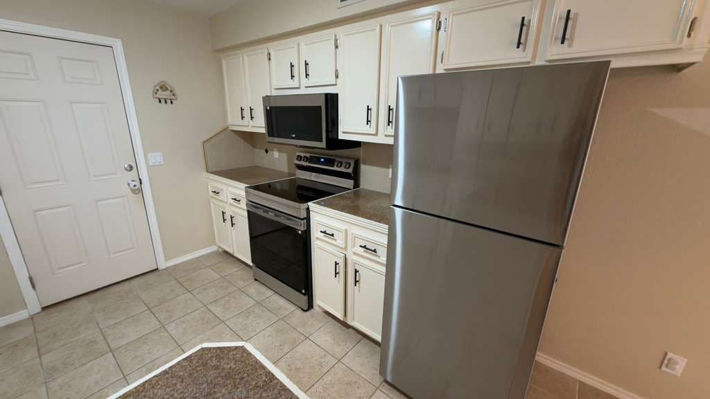 Building Photo - 3113 S Casa Linda St