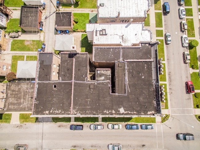 Building Photo - 8201 S Paulina Street