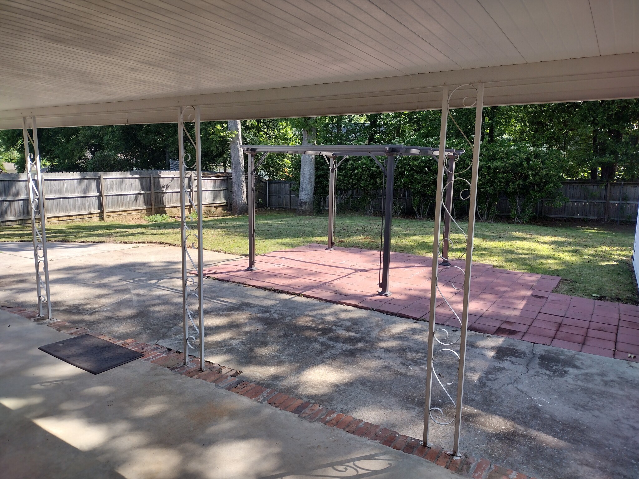 Back porch and patio - 107 Via Eldorado Dr