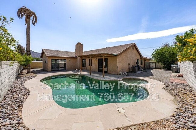 Building Photo - 43922 Warner Trail