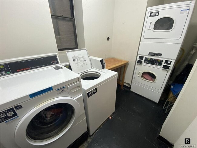 Building Photo - 100 Suffolk St