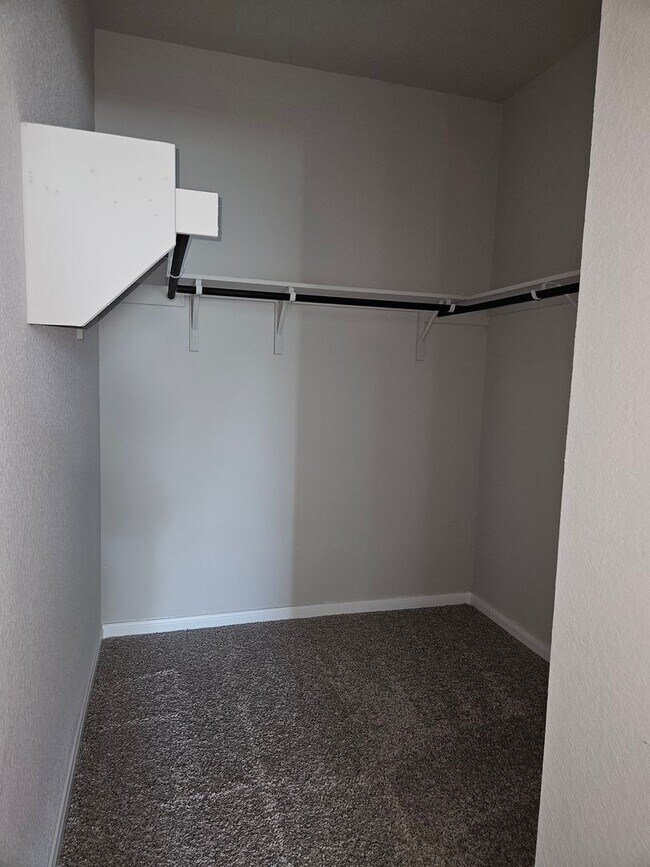Building Photo - 4-Bedroom Home for Lease – Hutto, TX