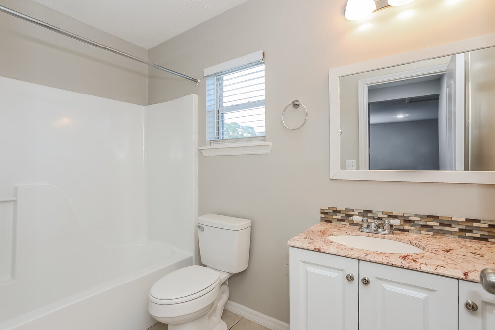 Building Photo - 8256 Teaticket Dr