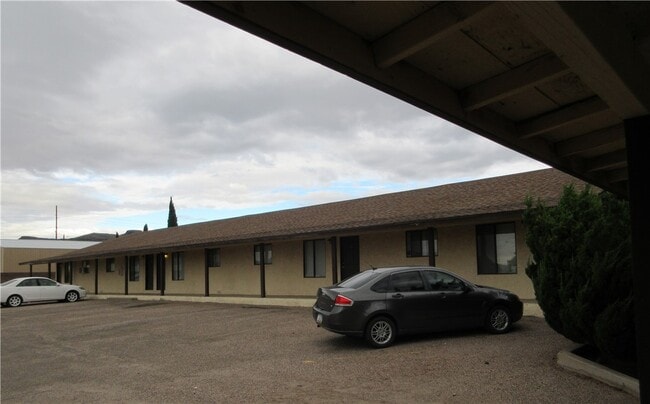 Building Photo - 1755 Gordon #1 Dr