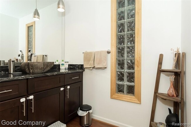 Building Photo - 30384 Castleford Ct