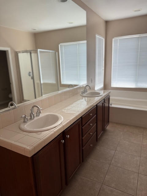 Building Photo - 84476 Ruebens Way