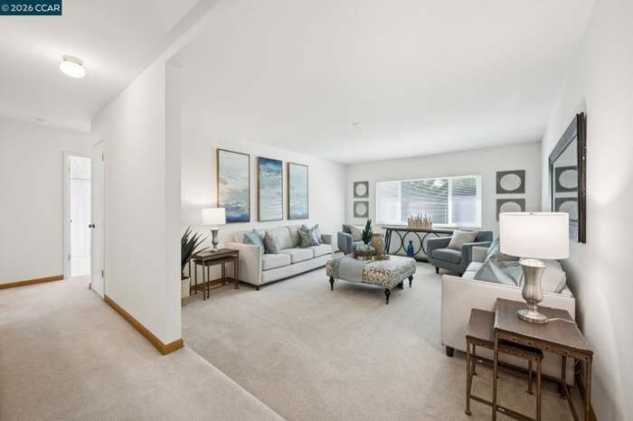 Building Photo - 3114 Santa Paula Dr