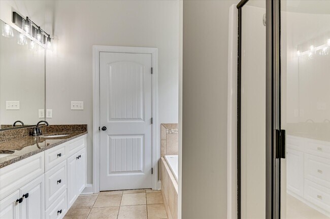 Building Photo - 1111 Sumter Landing Cir