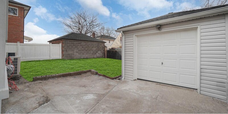 Building Photo - 158-29-15875 75th Ave