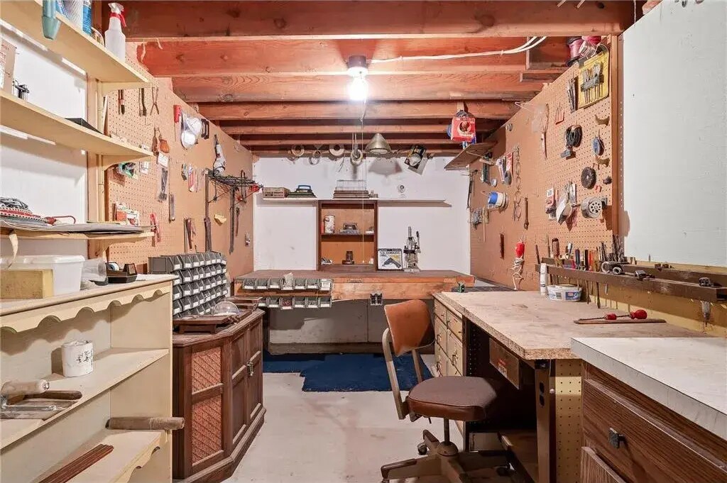 Building Photo - 957 Pine View Ct