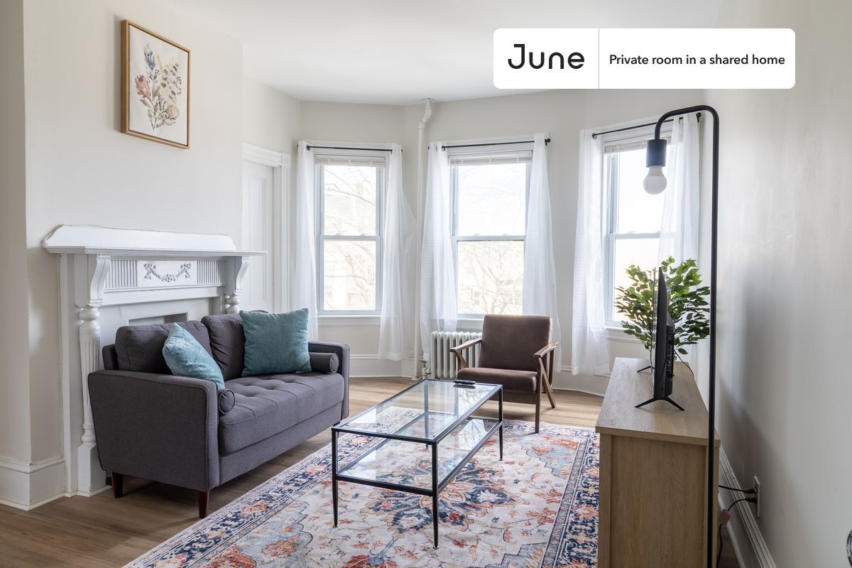 Building Photo - Room in Shared 3 bed/1 bath home in Fort Hill
