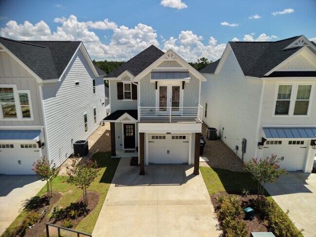 Building Photo - 8352 Bull Headley Rd