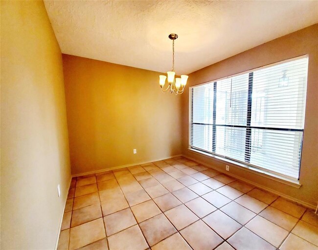 Building Photo - 11503 Stansberg Dr