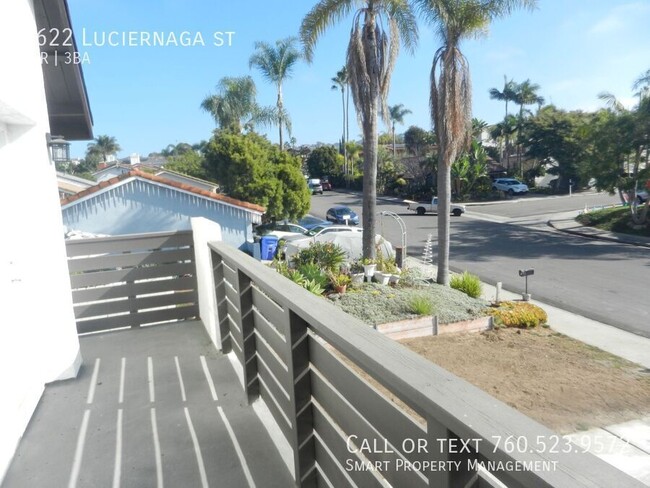 Building Photo - Carlsbad Twin Home! 3 Bedroom/ 2.5 Bathroo...