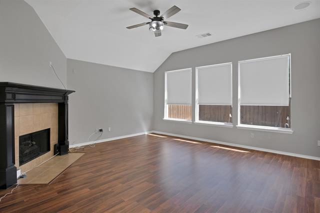 Building Photo - 9409 Stonewood Dr