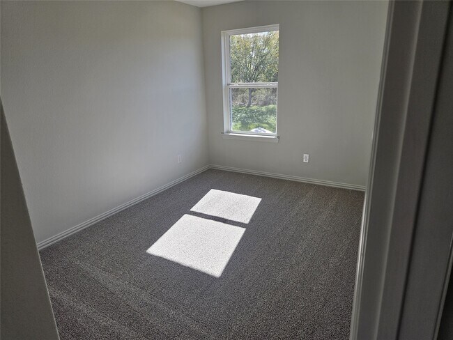 Building Photo - 27843 Western Crk Ct