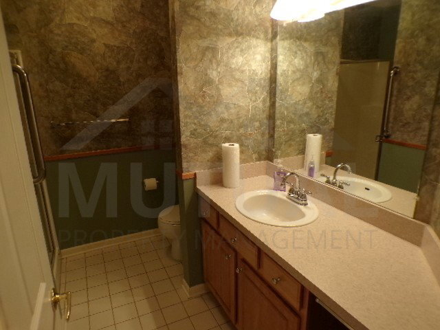 Building Photo - 6575 Cortland Ave