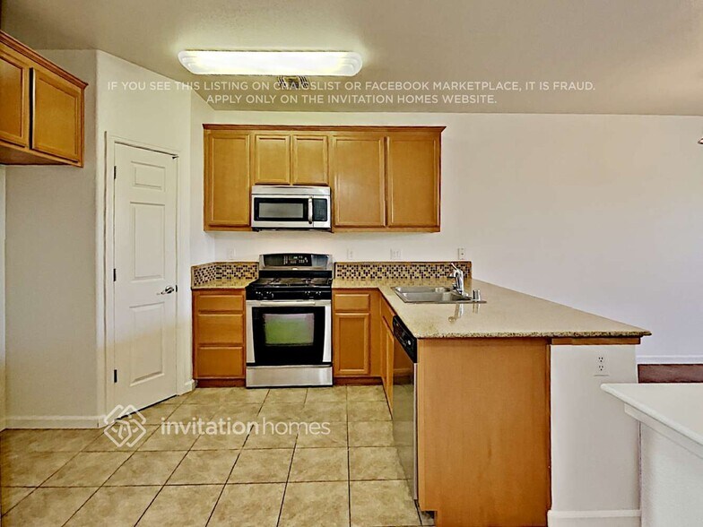 Building Photo - 50 Regency Park Cir