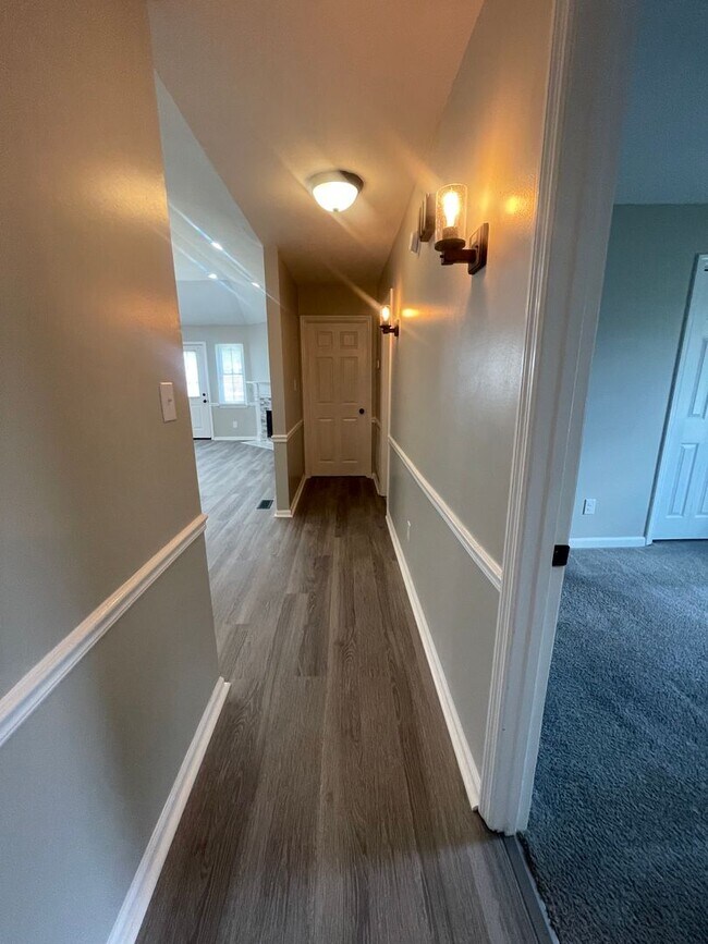 Building Photo - Available now in Amelia Landing Subdivisio...
