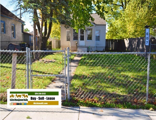 Primary Photo - Mishawaka IN 2 Bedroom Home