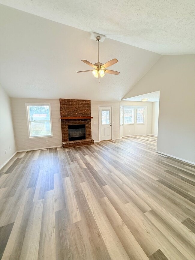 Building Photo - "Lots Of New" in South/West Springfield on a Quite Culta-sac