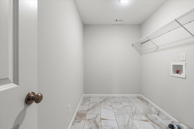 Building Photo - 239 Prominence Dr