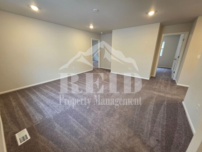 Building Photo - New 5-Bedroom home in the heart of Belfair
