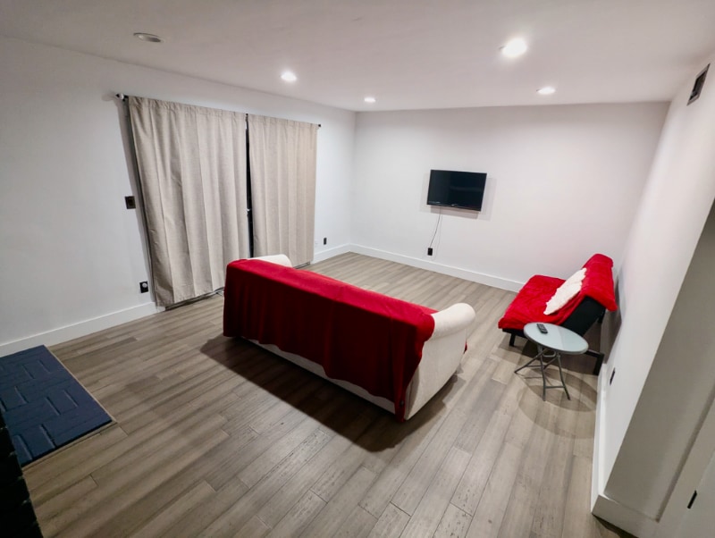 Building Photo - 19036 Plummer St